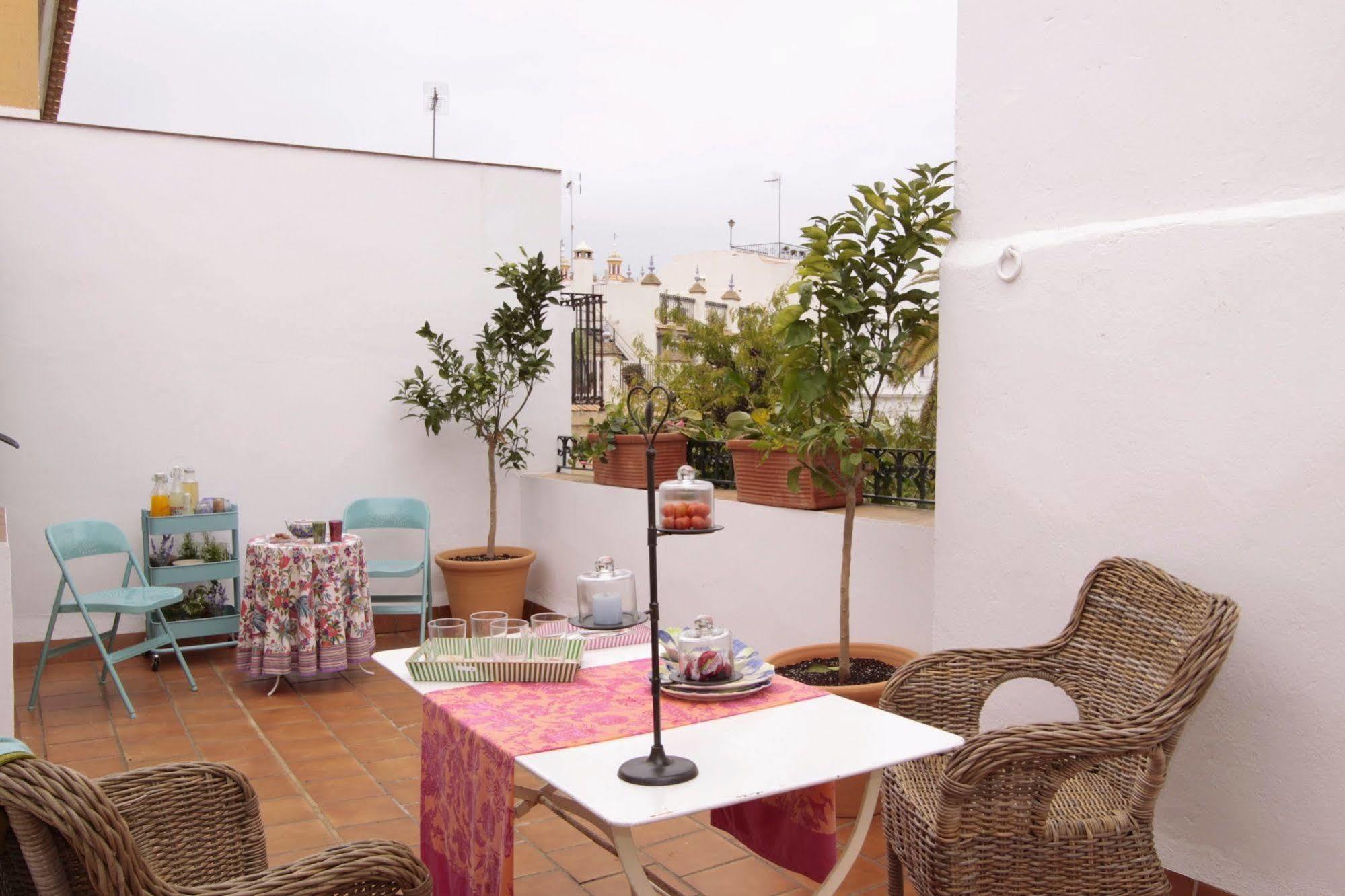 Apartamentos Plaza Pilatos Sevilla Eksteriør bilde